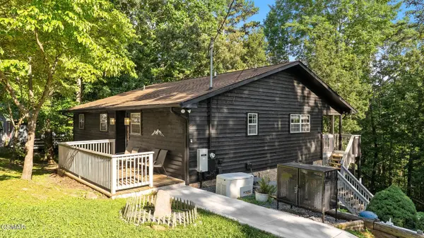 1635 S Mountain View Road, Sevierville, TN 37876