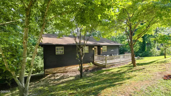 1635 S Mountain View Road, Sevierville, TN 37876