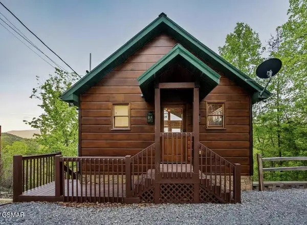 2633 Raccoon Hollow Way, Sevierville, TN 37862