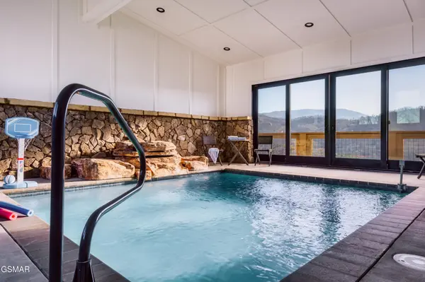 2665 Cloud View Drive, Sevierville, TN 37862