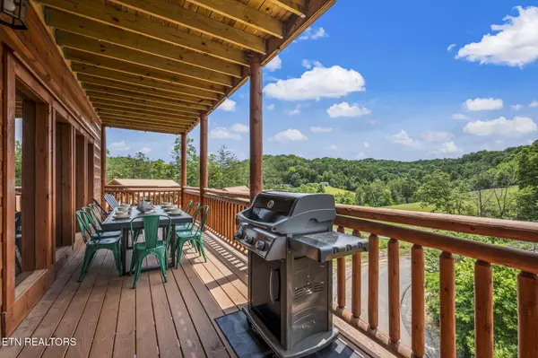 3303 Grace Way, Sevierville, TN 37876