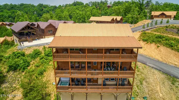 3303 Grace Way, Sevierville, TN 37876