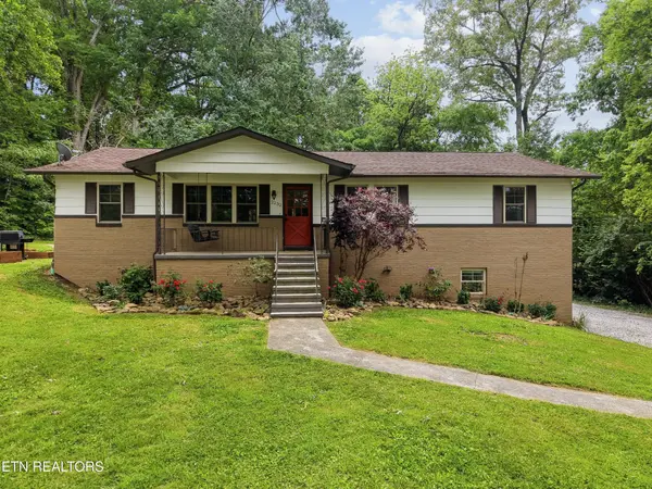 2232 Belt Rd, Knoxville, TN 37920