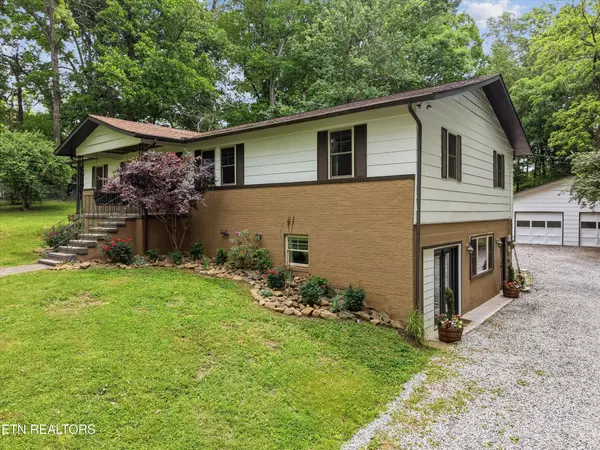 2232 Belt Rd, Knoxville, TN 37920