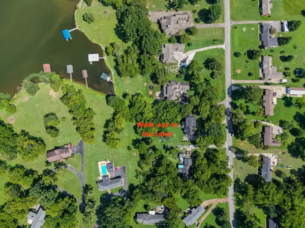 242 Lake Terrace Dr, Hendersonville, TN 37075