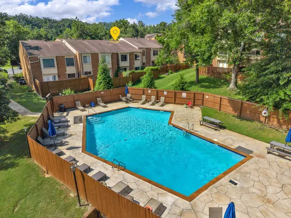 6948 Highland Park Dr, Nashville, TN 37205