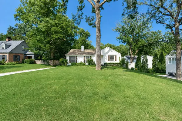 3501 Foxhall Rd, Nashville, TN 37215