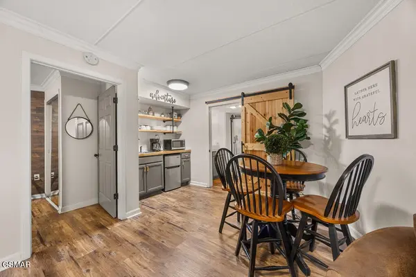 306 Baskins Creek Road #2A, Gatlinburg, TN 37738