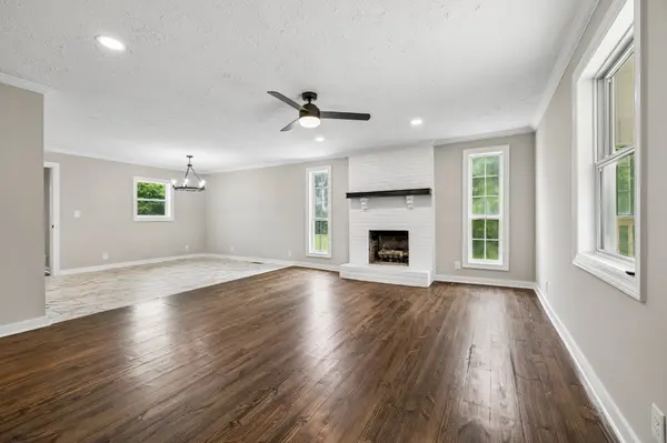 1944 Cainsville Rd, Lebanon, TN 37090