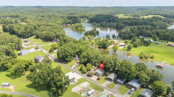 201 Beechview Dr, Clifton, TN 38425