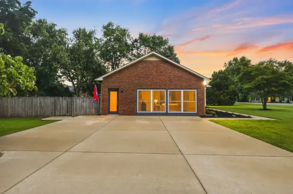 401 Ridgetop Dr, Smyrna, TN 37167