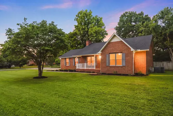401 Ridgetop Dr, Smyrna, TN 37167