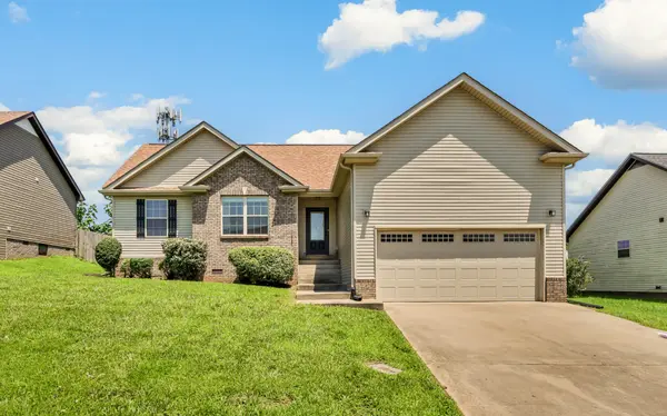 1037 Charles Thomas Dr,  Clarksville,  TN 37042