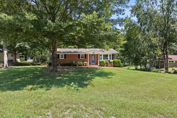 353 Powers Blvd, Waverly, TN 37185