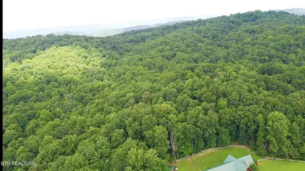 2624 Clinch Valley Rd, Thorn Hill, TN 37881