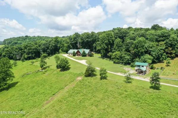 2624 Clinch Valley Rd, Thorn Hill, TN 37881