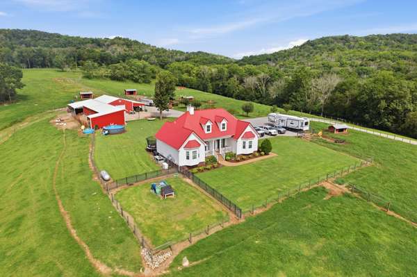 7595 Nolensville Rd, Nolensville, TN 37135