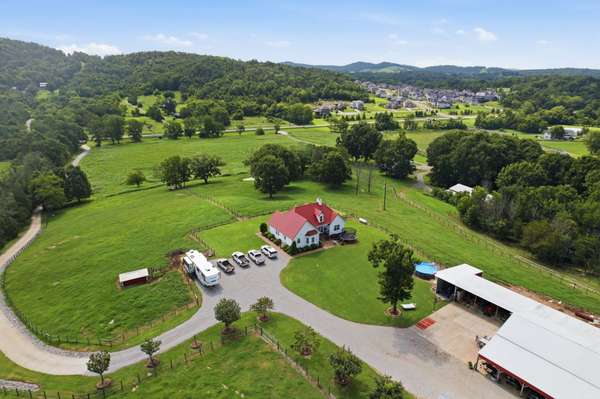 7595 Nolensville Rd, Nolensville, TN 37135