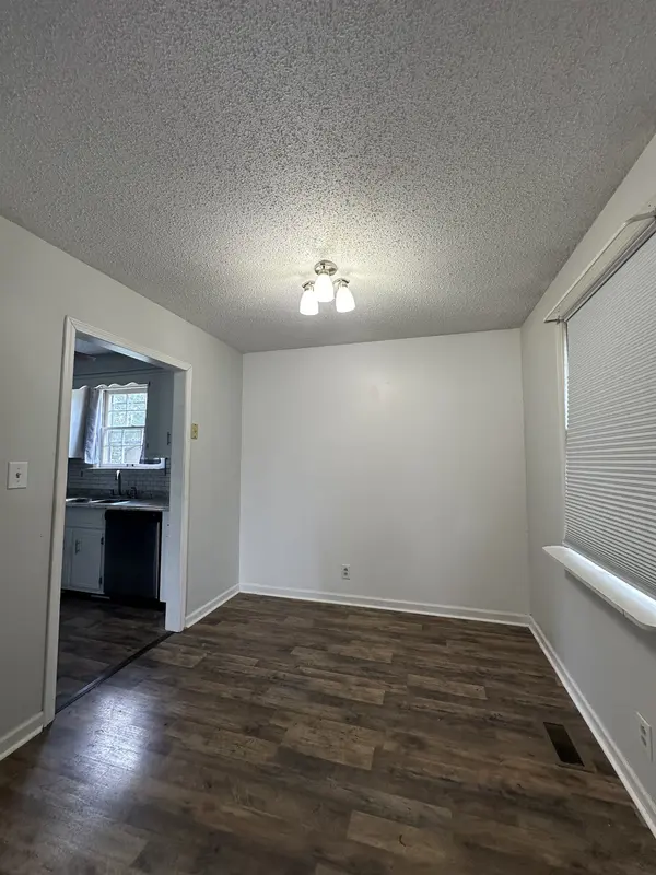 587 Anita Dr, Clarksville, TN 37042