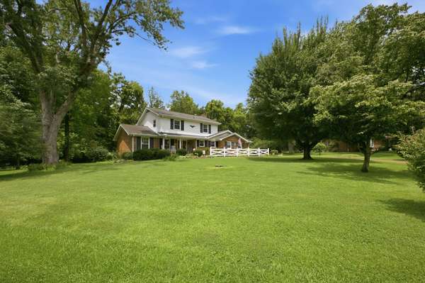 8200 Chatham Ct, Brentwood, TN 37027