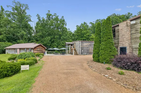 109 Overhead Bridge Rd, Hampshire, TN 38461