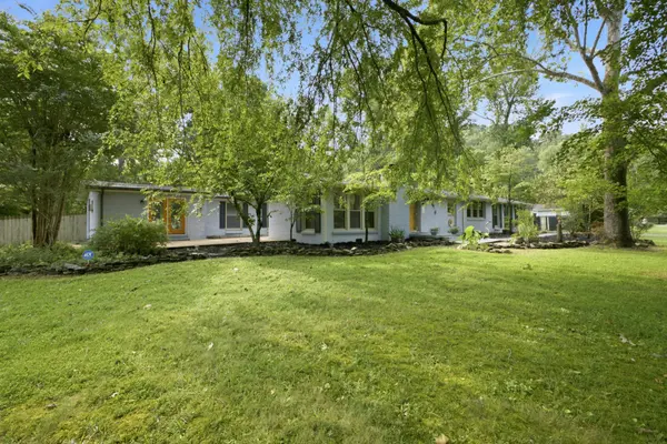 202 Harpeth Hills Dr, Kingston Springs, TN 37082