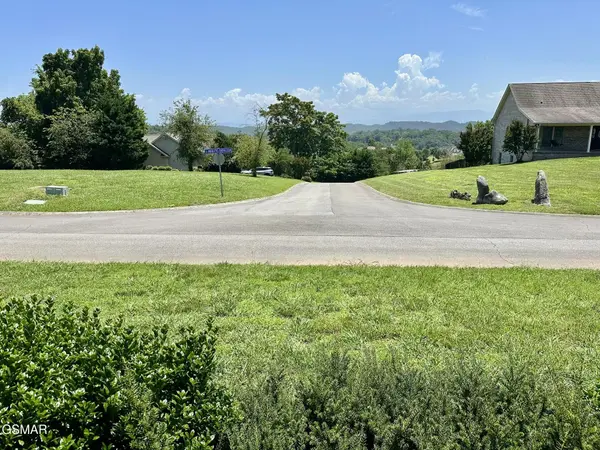 1220 Whaleys Overlook, Kodak, TN 37764