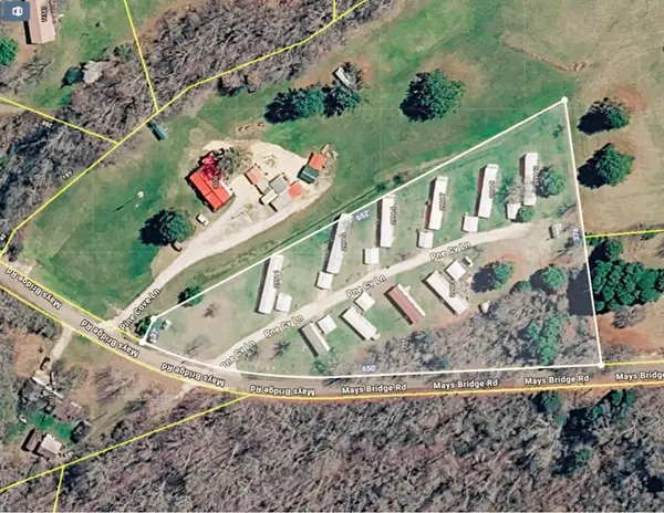 2994 Mays Bridge Rd, Paris, TN 38242