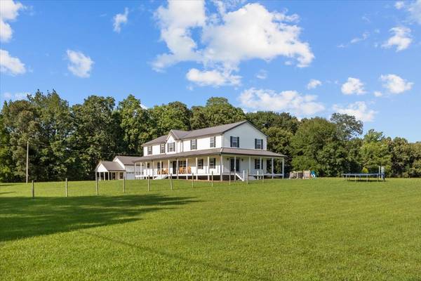 1015 Garners Creek Rd, Dickson, TN 37055