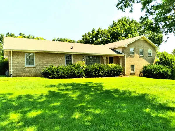 304 Loretta Dr,  Goodlettsville,  TN 37072