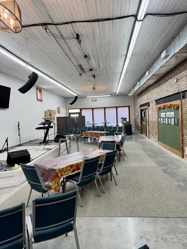 300 E Main St, Decherd, TN 37324
