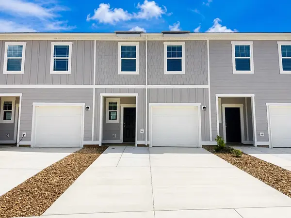 218 Darlington Drive, Dickson, TN 37055