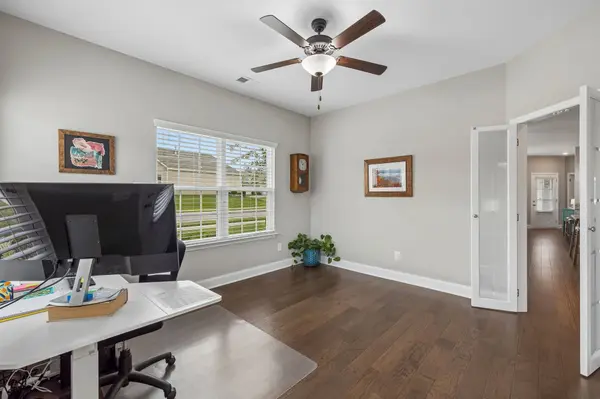 903 Meadowcrest Way, Lebanon, TN 37090