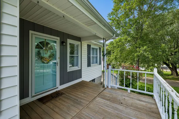 119 Hogan Rd, Gordonsville, TN 38563