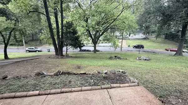 2753 E SKYLINE CIR, Memphis, TN 38127