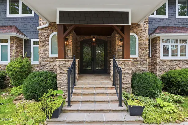 454 Pa Proffitt Road, Gatlinburg, TN 37738