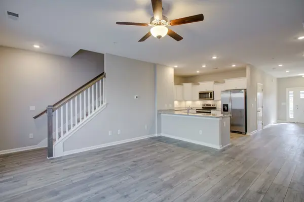 208 Grand Avenue, Spring Hill, TN 37174