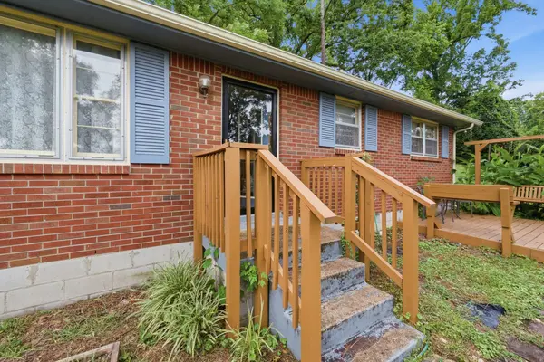 701 Eastland Ct, Nashville, TN 37206