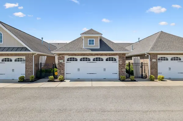 395 Devon Chase Hl #1102, Gallatin, TN 37066
