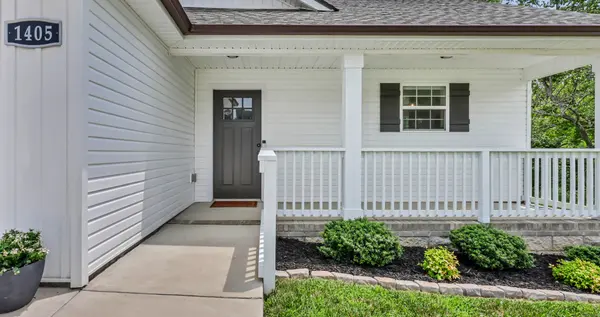 1405 Fredrick Dr, Clarksville, TN 37042
