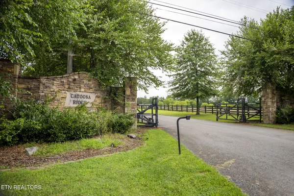 427 Bluff View Lp, Crossville, TN 38571