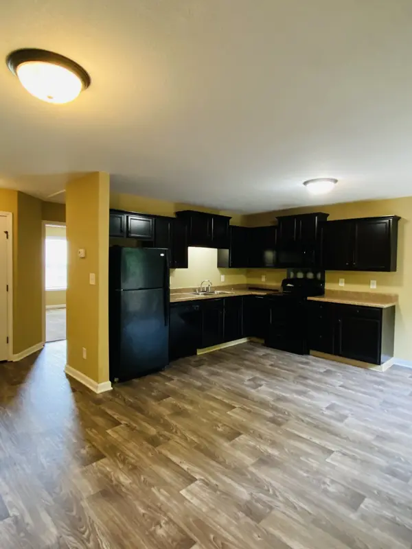 1725 Thistlewood Dr #B, Clarksville, TN 37042