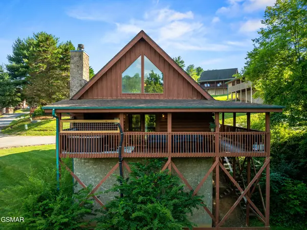 1810 Trout Way, Sevierville, TN 37862