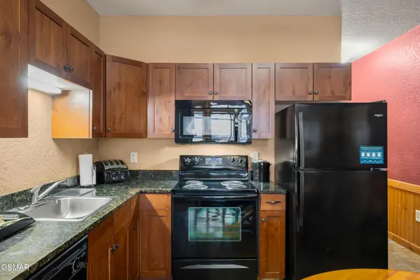 1425 Old Knoxville Highway #130717375, Sevierville, TN 37876