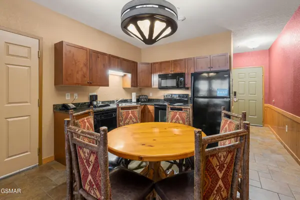 1425 Old Knoxville Highway #130717375, Sevierville, TN 37876