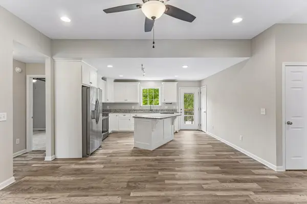 1299 Wesley Ct, Lawrenceburg, TN 38464