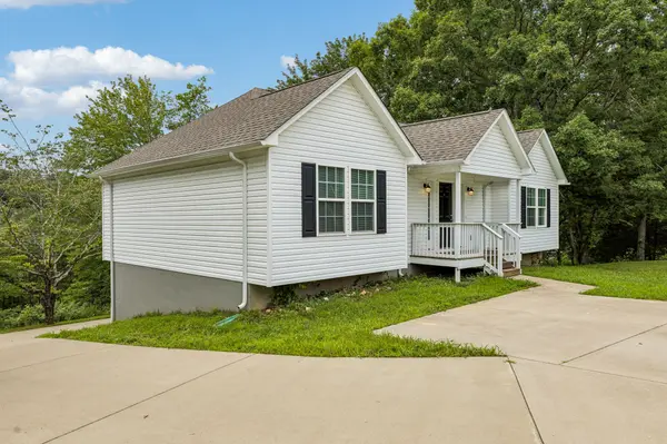 1299 Wesley Ct, Lawrenceburg, TN 38464