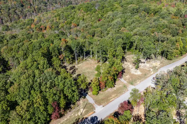 628 Cumberland Cove Rd, Monterey, TN 38574