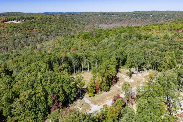 628 Cumberland Cove Rd, Monterey, TN 38574