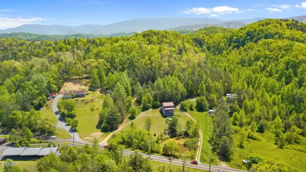 4018 Jones Cove Road, Sevierville, TN 37876